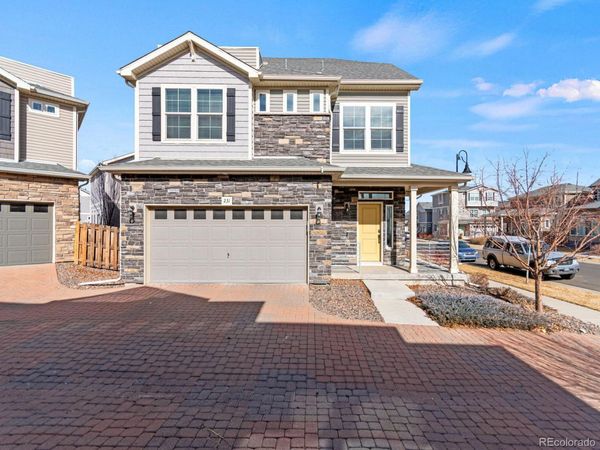 231 S Old Hammer Court , Aurora, CO 80018