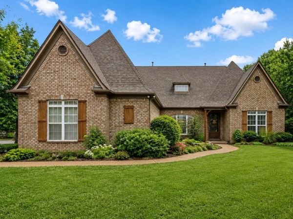 10 POST OAK CV, Eads, TN 38028