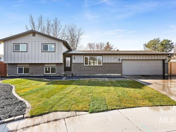 10667 W Cranberry St, Boise, ID 83713