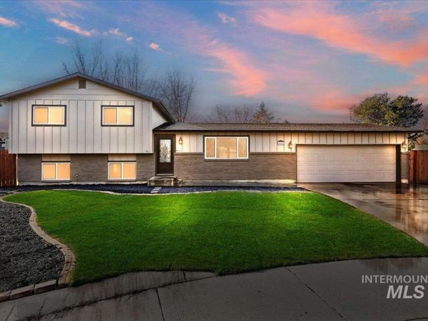 10667 W Cranberry St, Boise, ID 83713