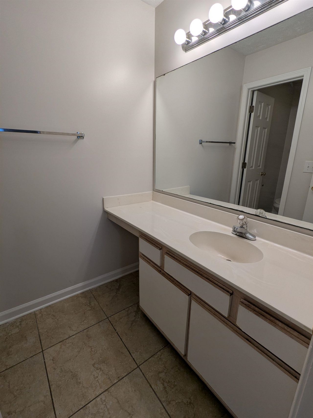 627 Waterway Village Blvd. Photo 15