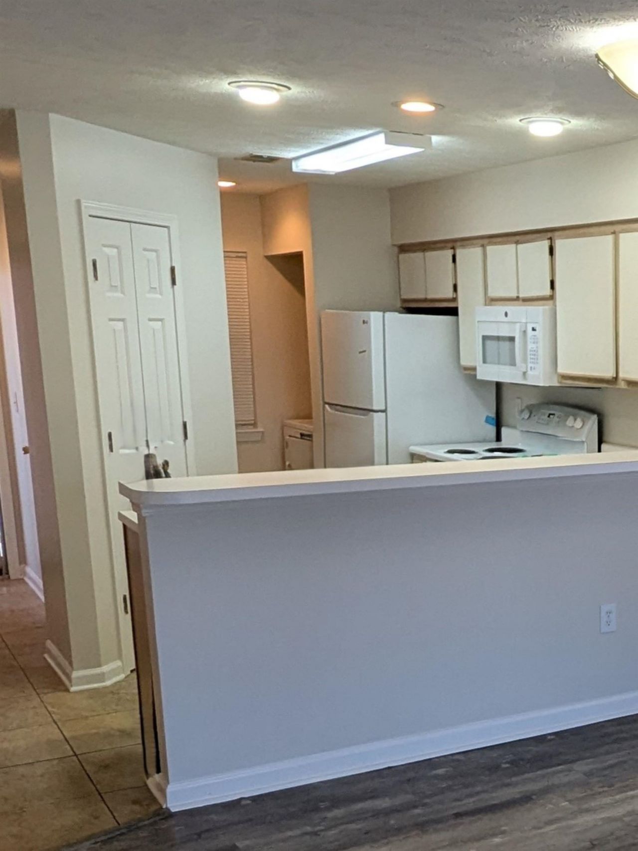 627 Waterway Village Blvd. Photo 7