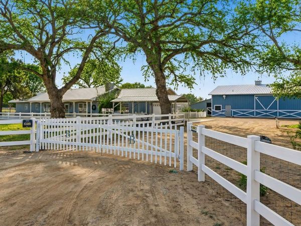 522 Clark Circle SW, Albuquerque, NM 87105