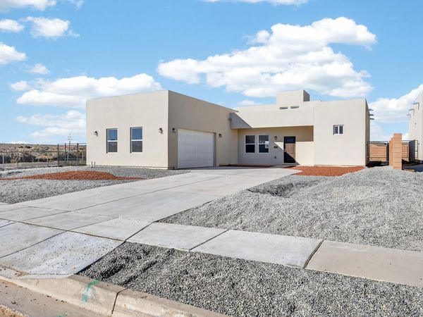 945 Night Sky Avenue NE, Rio Rancho, NM 87144