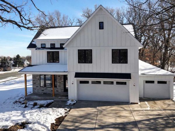 2116 65th Street E, Inver Grove Heights, MN 55077