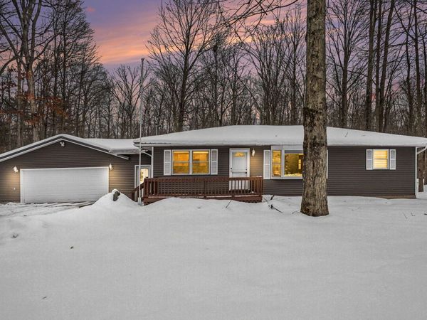 18412 148th Avenue, Spring Lake, MI 49456