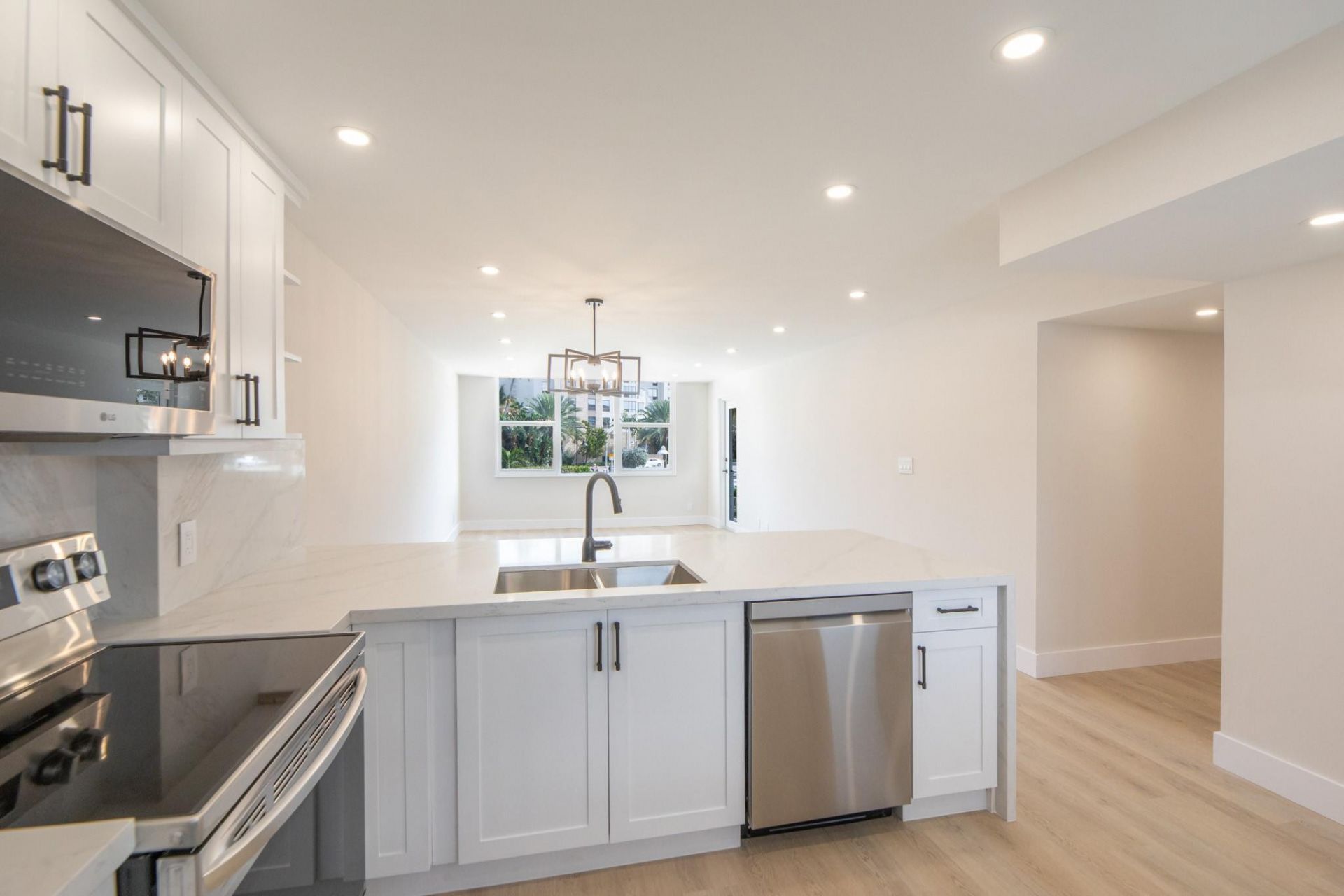 201 N Ocean Boulevard, Unit 207, Pompano Beach, FL 33062 Photo