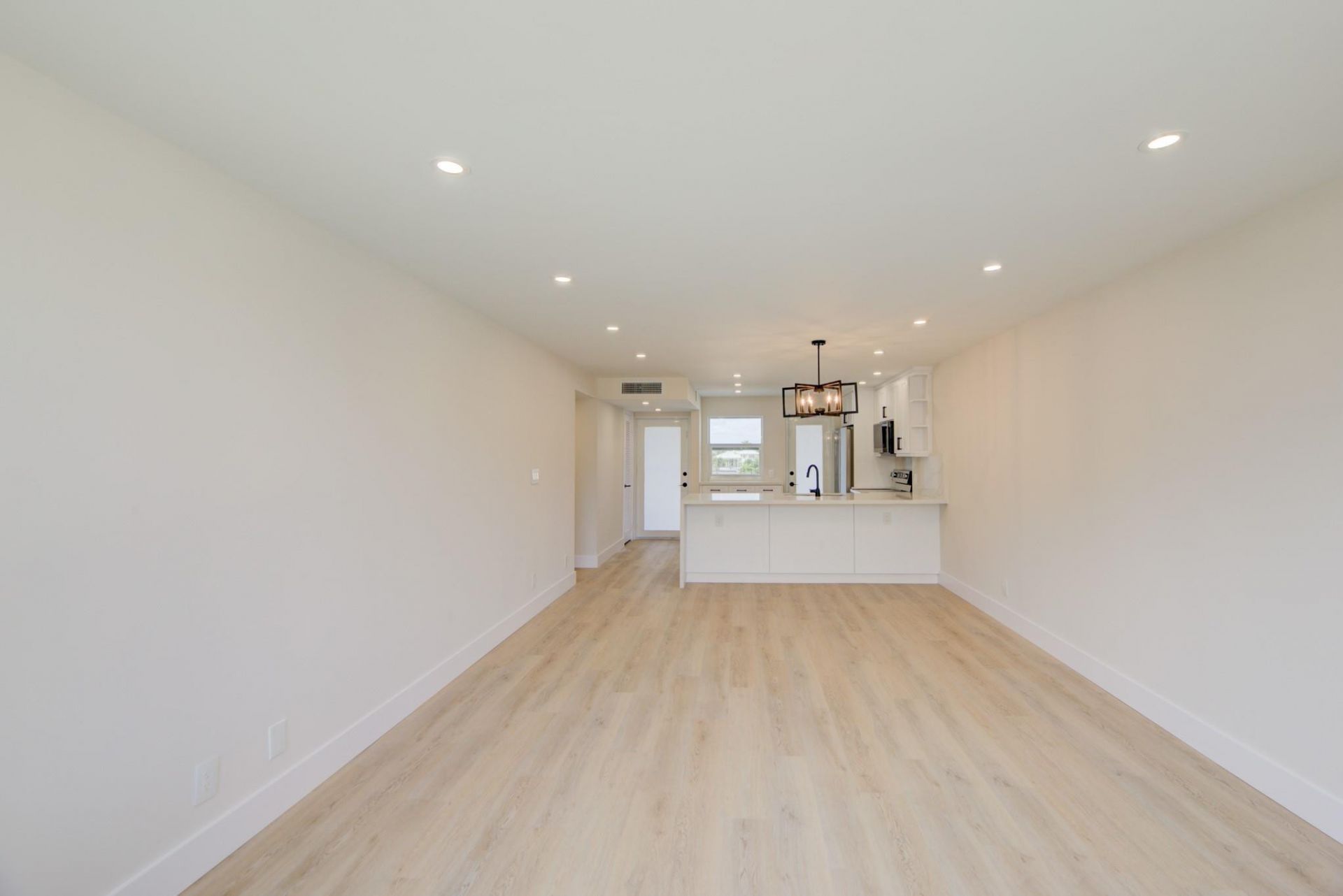 201 N Ocean Boulevard, Unit 207, Pompano Beach, FL 33062 Photo