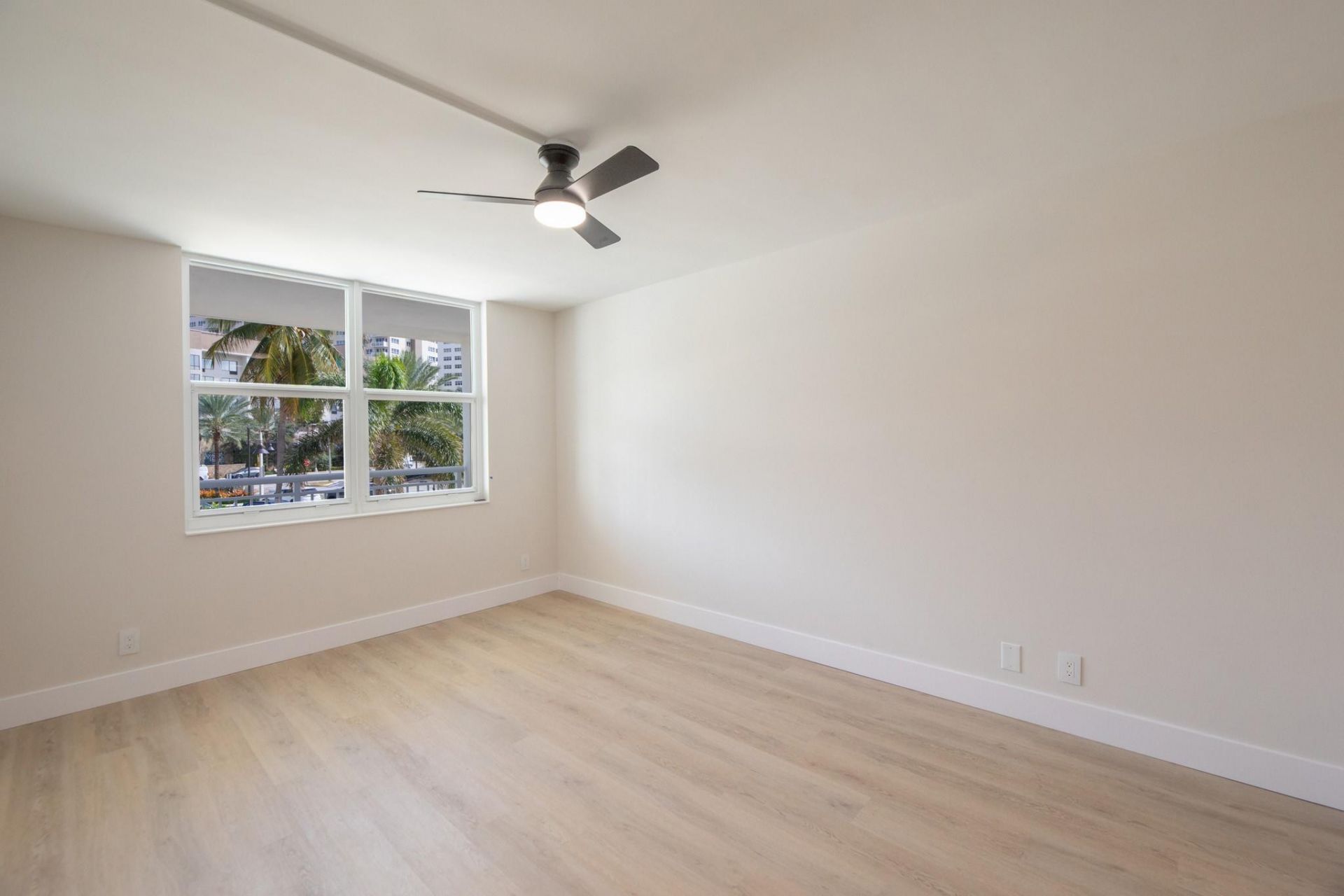 201 N Ocean Boulevard, Unit 207, Pompano Beach, FL 33062 Photo