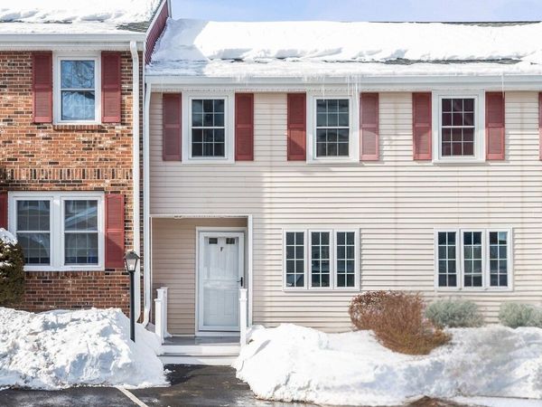 45 Fox Meadow Rd, Unit F, Leominster, MA 01453