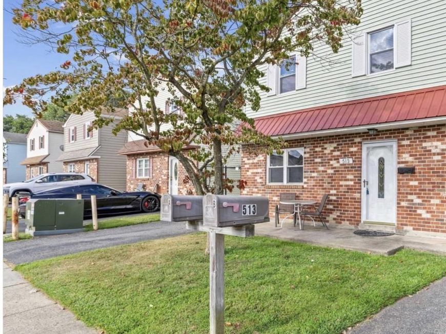 513 Corinthian, Essington, PA 19029 Main Photo