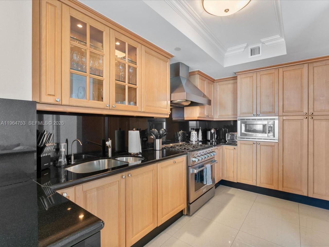 17875 Collins Ave, Unit 4405, Sunny Isles Beach, FL 33160 Photo