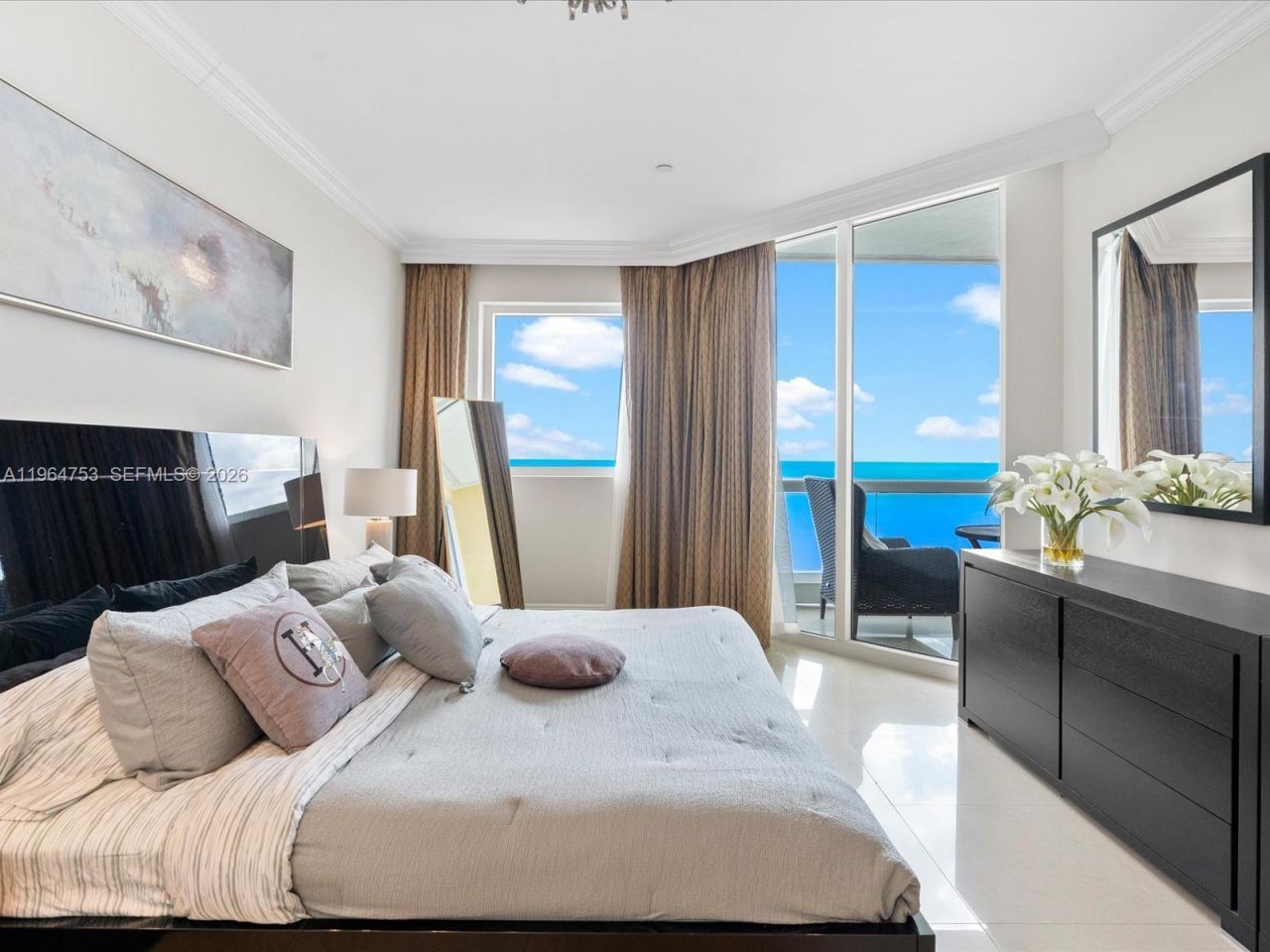 17875 Collins Ave, Unit 4405, Sunny Isles Beach, FL 33160 Photo