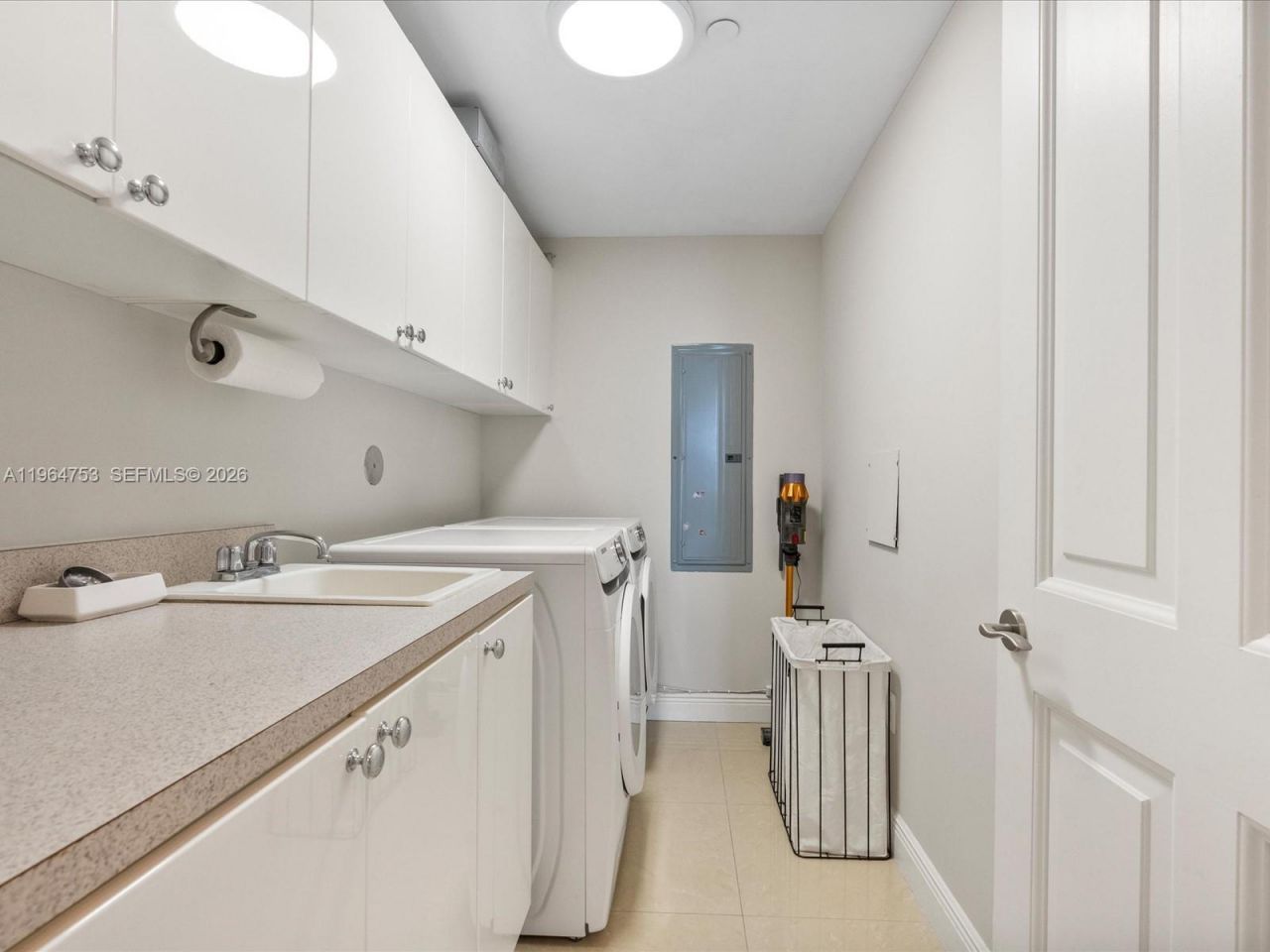17875 Collins Ave, Unit 4405, Sunny Isles Beach, FL 33160 Photo