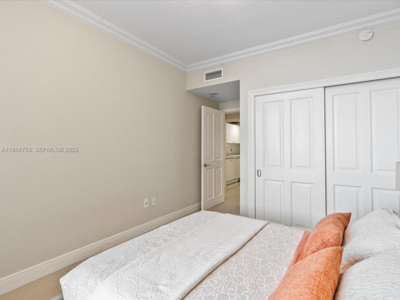 17875 Collins Ave, Unit 4405, Sunny Isles Beach, FL 33160 Photo
