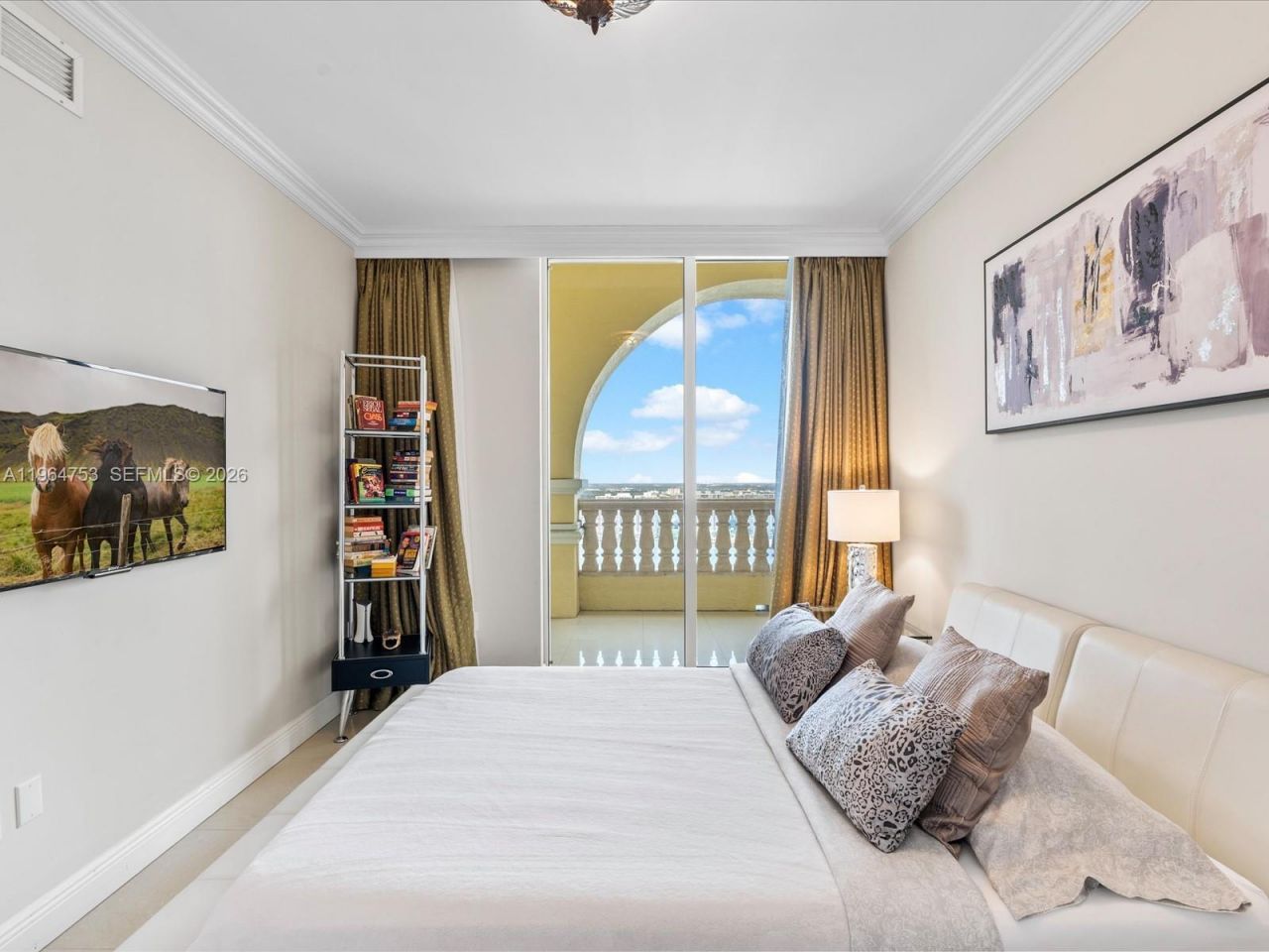 17875 Collins Ave, Unit 4405, Sunny Isles Beach, FL 33160 Photo