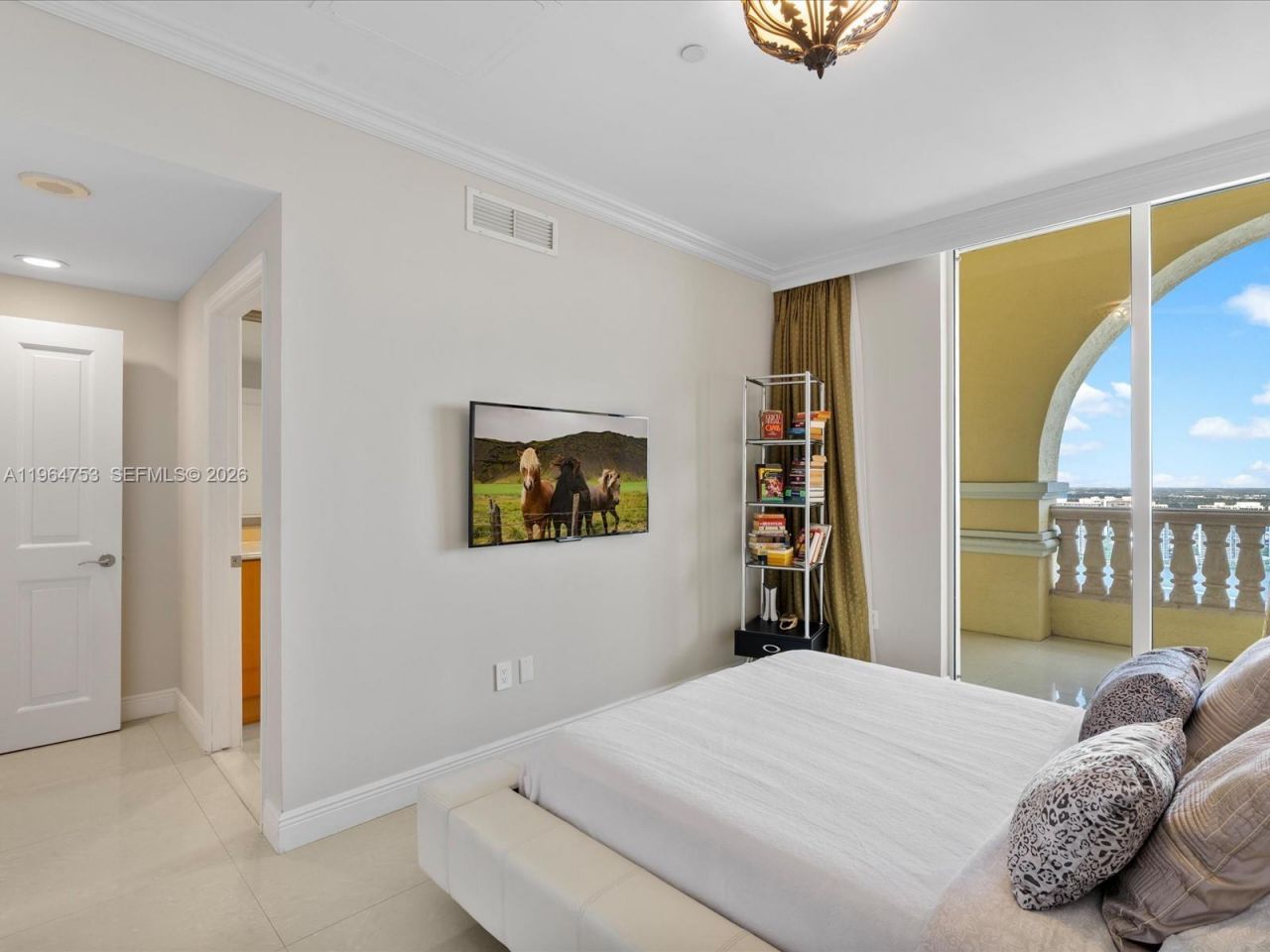 17875 Collins Ave, Unit 4405, Sunny Isles Beach, FL 33160 Photo