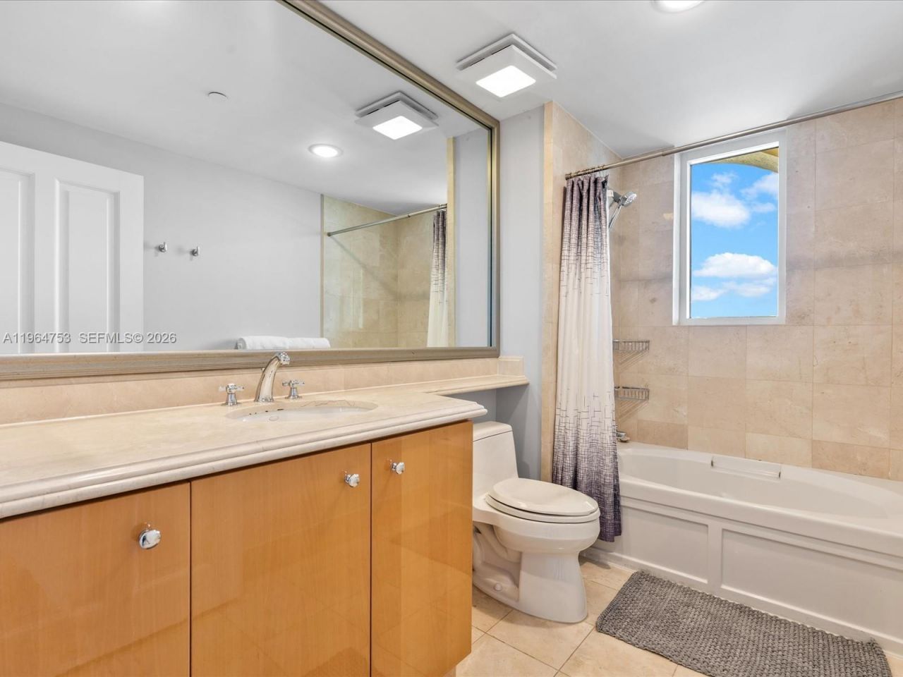 17875 Collins Ave, Unit 4405, Sunny Isles Beach, FL 33160 Photo