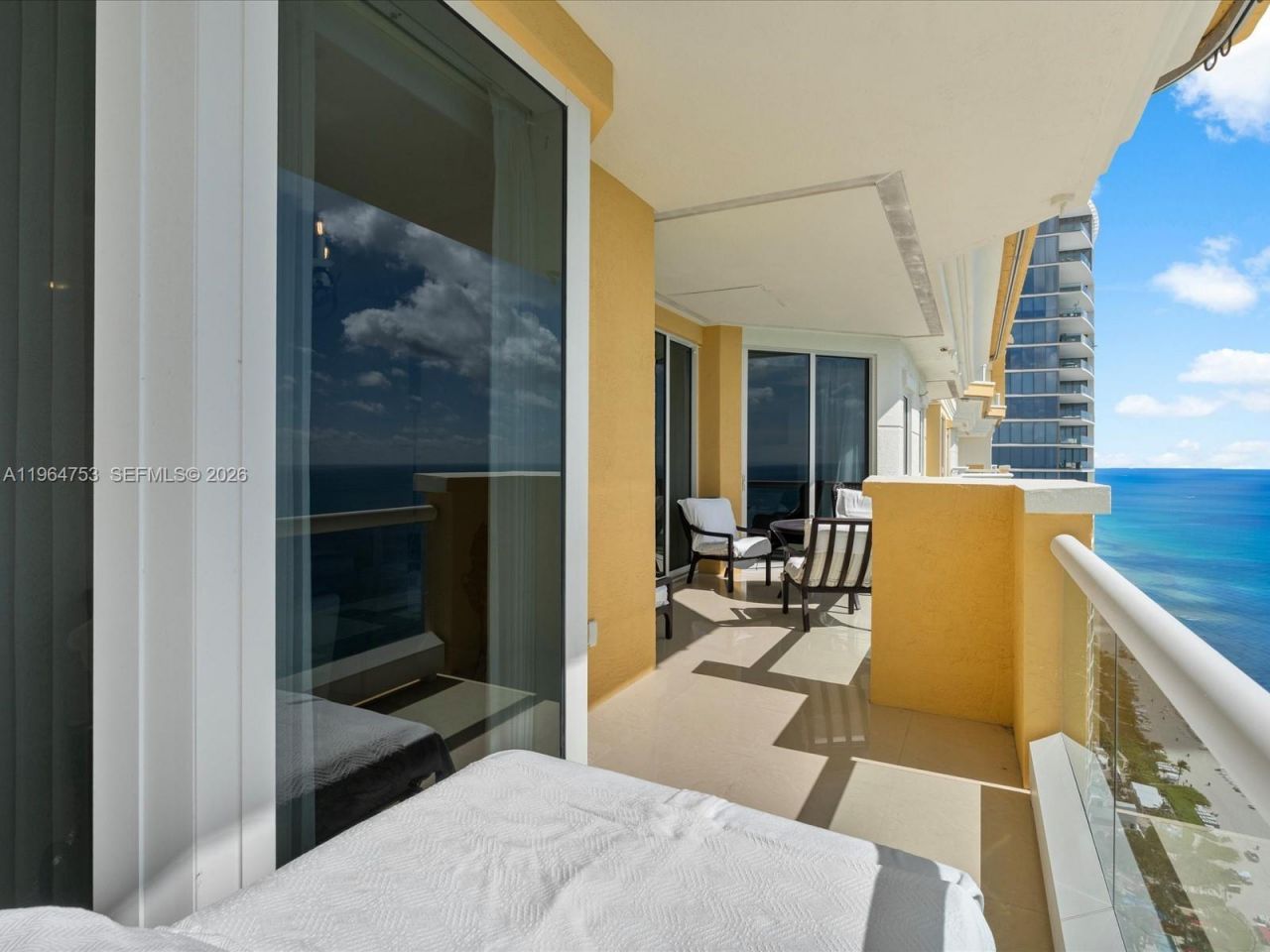 17875 Collins Ave, Unit 4405, Sunny Isles Beach, FL 33160 Photo
