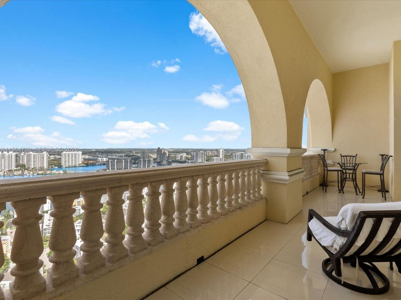 17875 Collins Ave, Unit 4405, Sunny Isles Beach, FL 33160 Photo