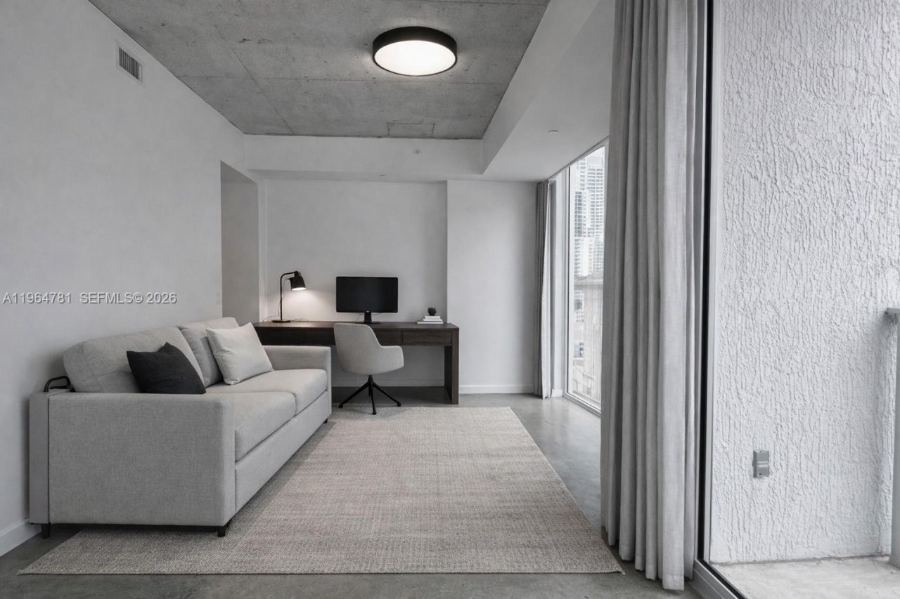 151 SE 1st St , Unit 1501, Miami, FL 33131 Photo