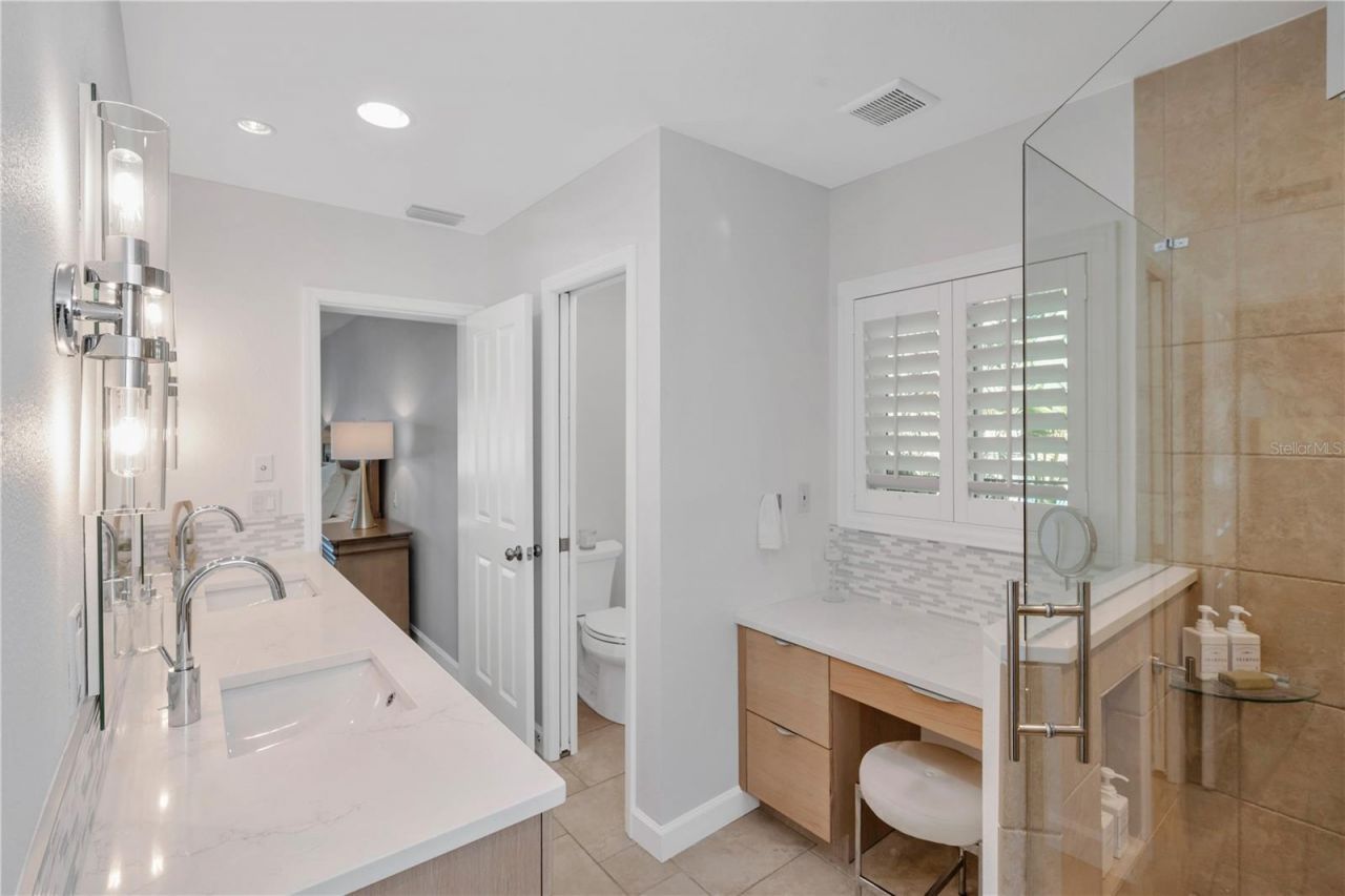 1963 Michigan Avenue Ne, Saint Petersburg, FL 33703 Photo