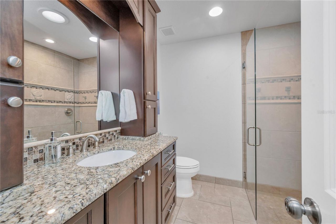 1963 Michigan Avenue Ne, Saint Petersburg, FL 33703 Photo