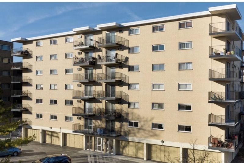 315 Des Plaines Avenue, Unit 406, Forest Park, IL 60130 Main Photo