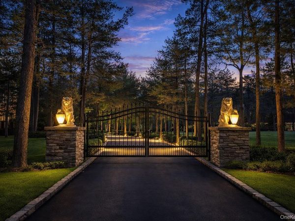 18 Darcy Avenue, Manorville, NY 11949