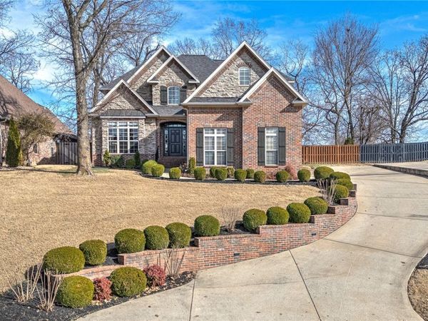 4915 S Inglewood Road, Rogers, AR 72758