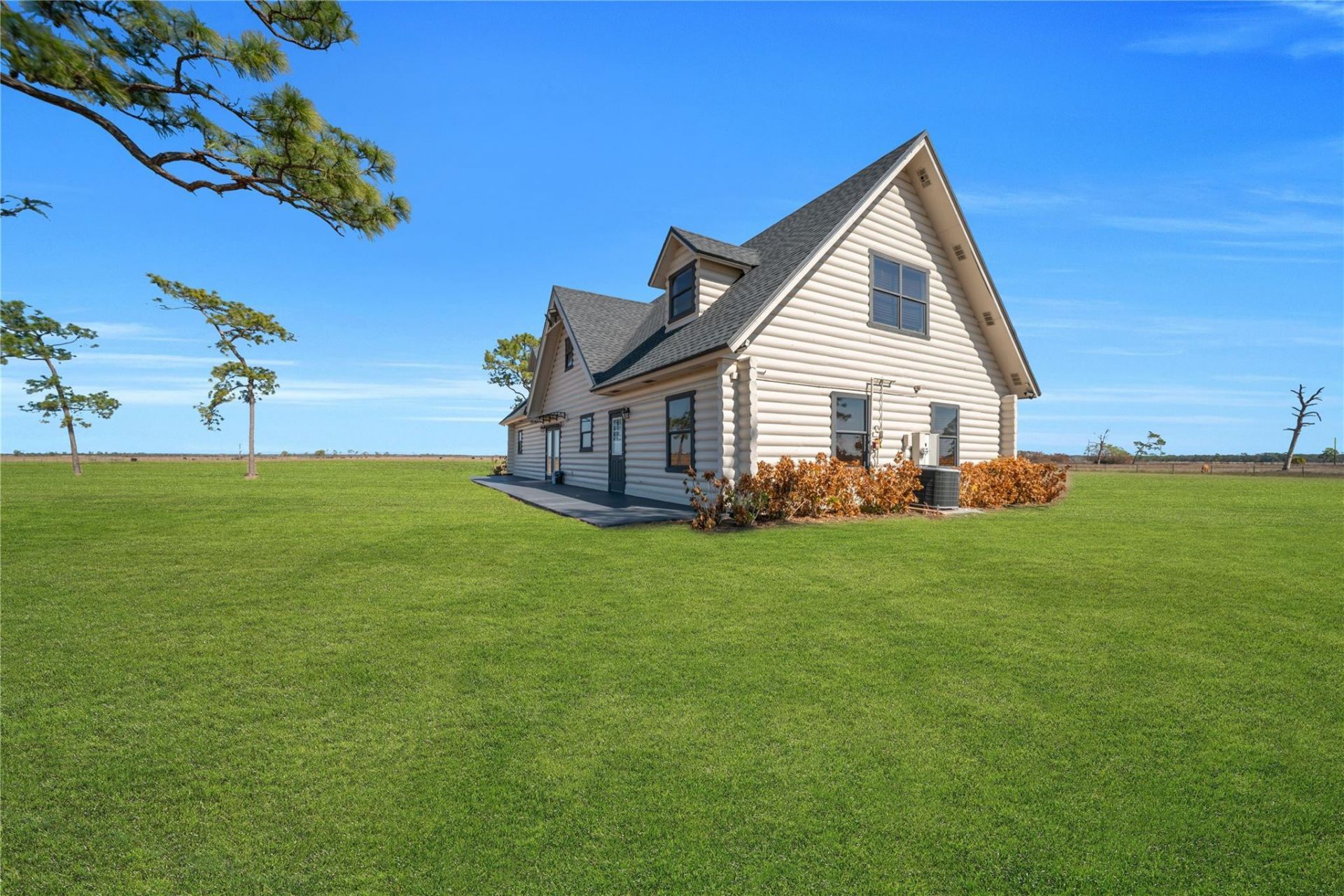 6575 NE 96th Ave, Okeechobee, FL 34972 Photo