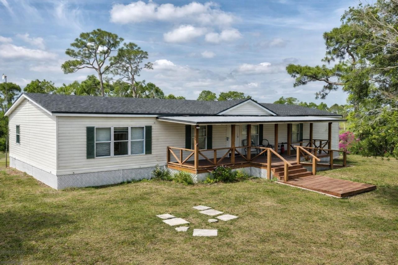 6575 NE 96th Ave, Okeechobee, FL 34972 Photo