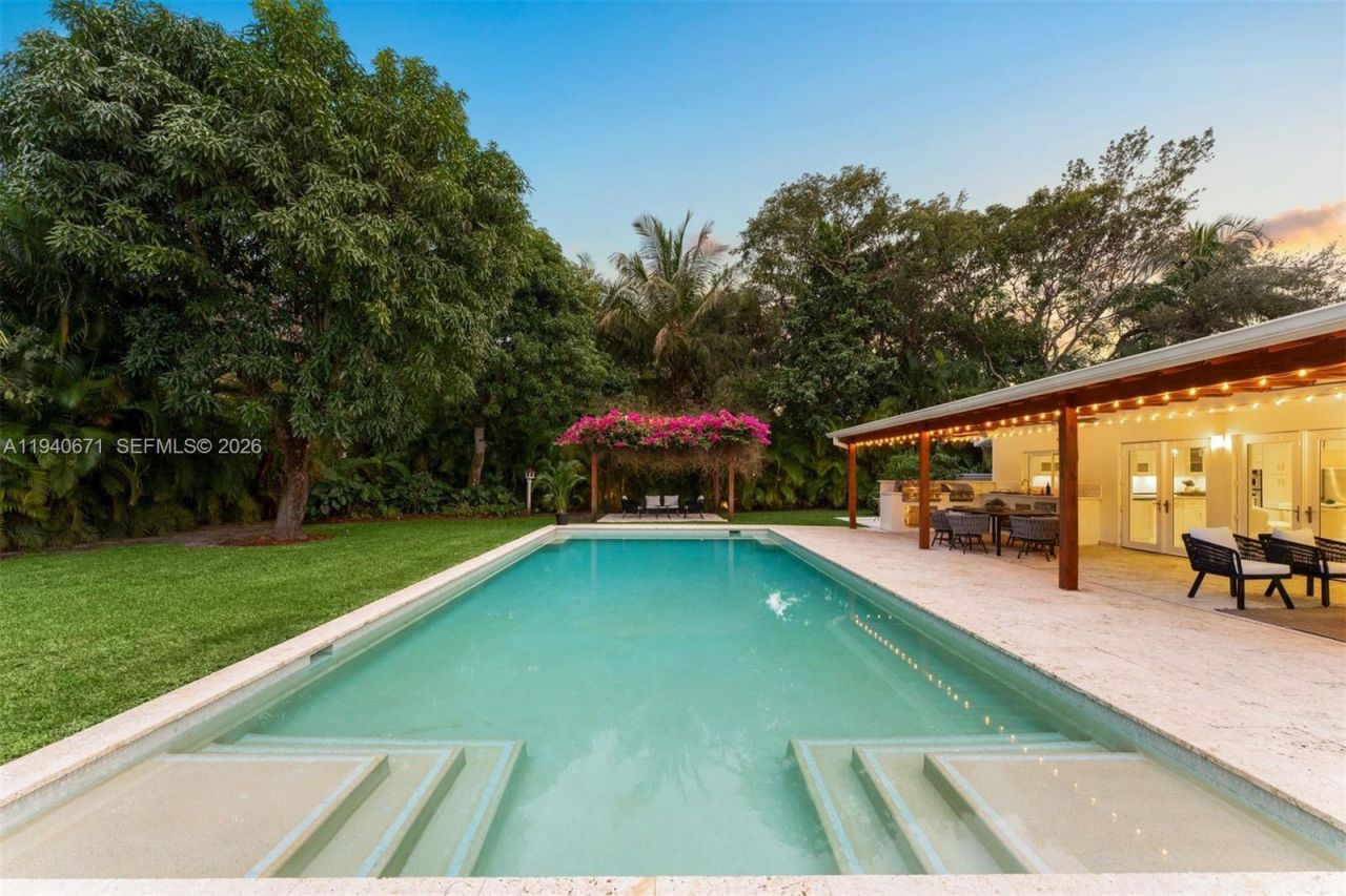 12685 SW 81st Ave, Pinecrest, FL 33156 Photo