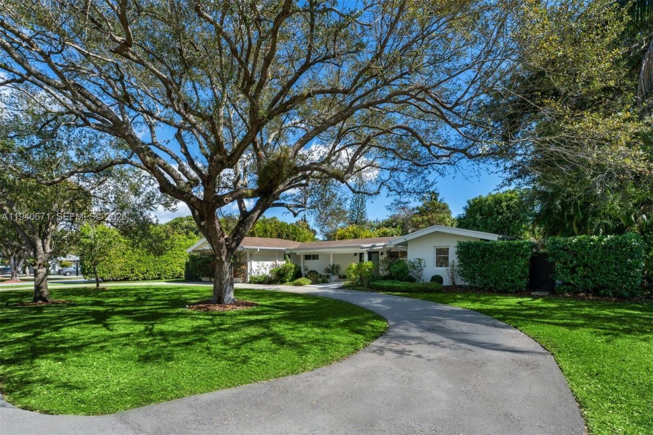 12685 SW 81st Ave, Pinecrest, FL 33156 Photo