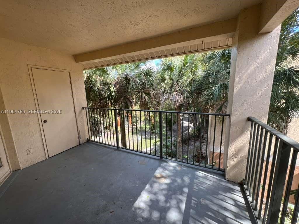 9999 Summerbreeze Dr, Unit 715, Sunrise, FL 33322 Photo