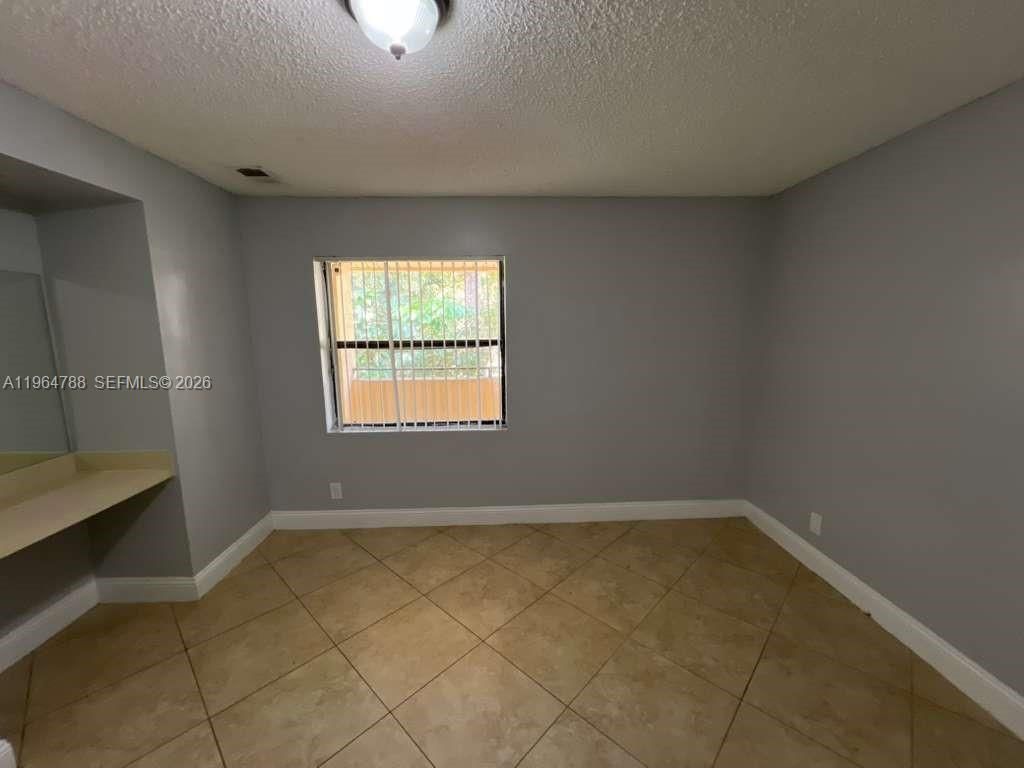 9999 Summerbreeze Dr, Unit 715, Sunrise, FL 33322 Photo