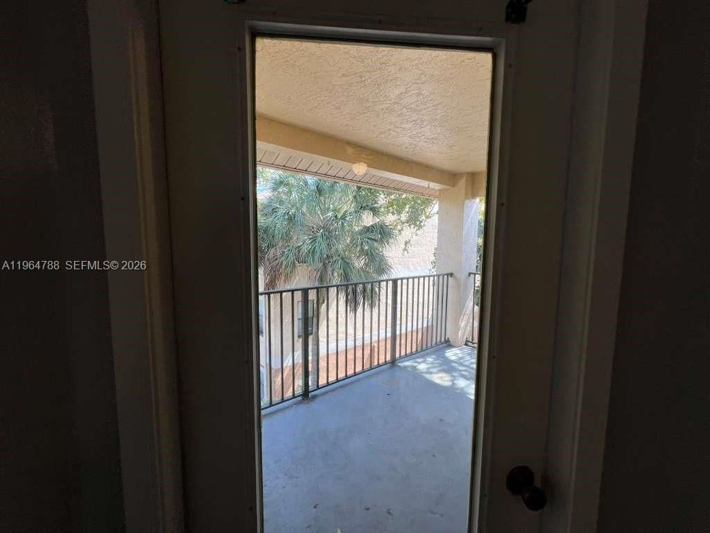 9999 Summerbreeze Dr, Unit 715, Sunrise, FL 33322 Photo