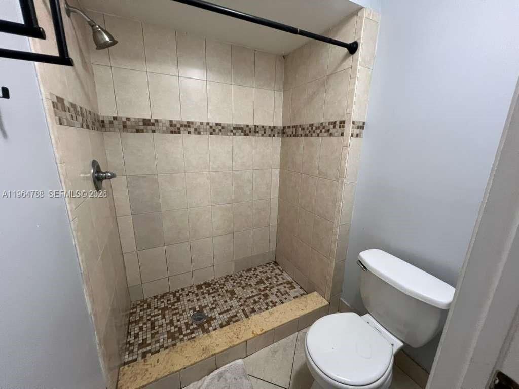 9999 Summerbreeze Dr, Unit 715, Sunrise, FL 33322 Photo