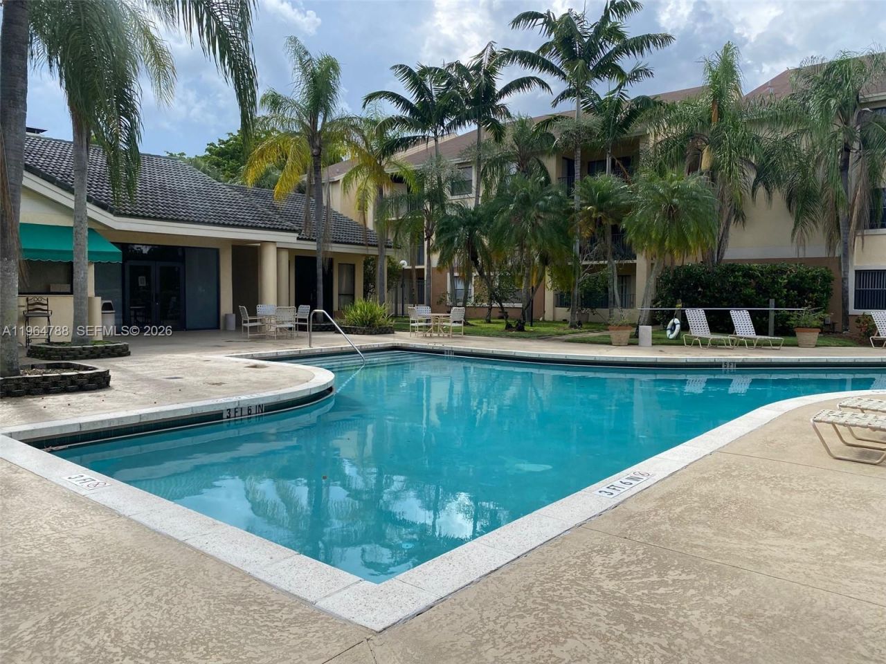 9999 Summerbreeze Dr, Unit 715, Sunrise, FL 33322 Photo