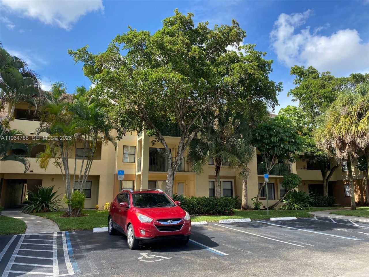 9999 Summerbreeze Dr, Unit 715, Sunrise, FL 33322 Photo