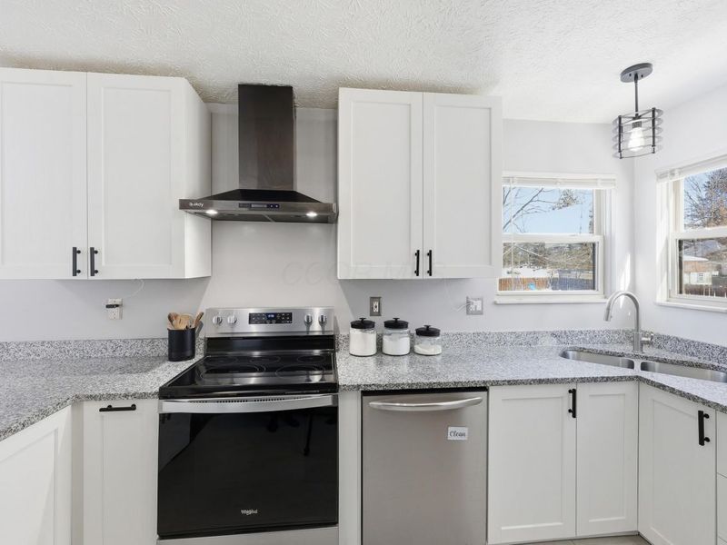 6638 Winbarr Way, Canal Winchester, OH 43110 Photo 12