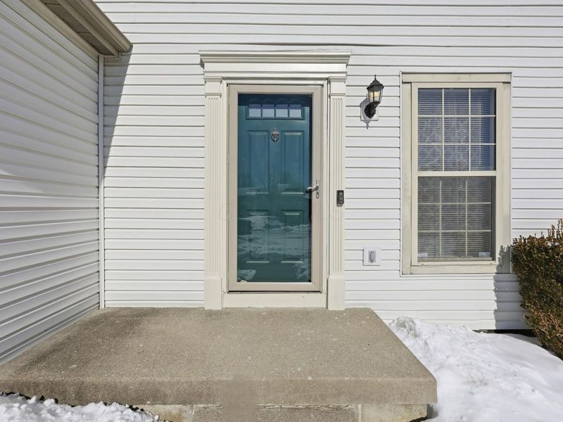 6638 Winbarr Way, Canal Winchester, OH 43110 Photo 5