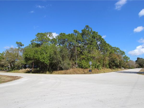 2400 85th Court, Vero Beach, FL 32966