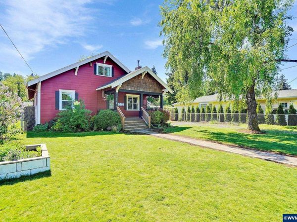 318 Koons St, Silverton, OR 97381