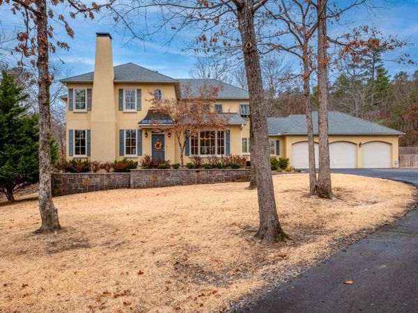 15 Somersett Drive, Roland, AR 72135