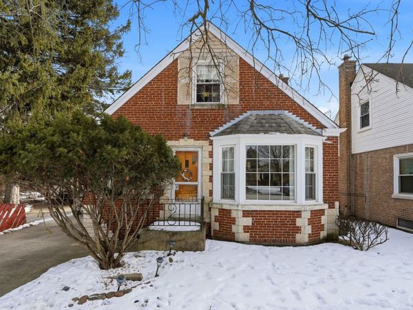 6911-6909 W Niles Terrace, Niles, IL 60714