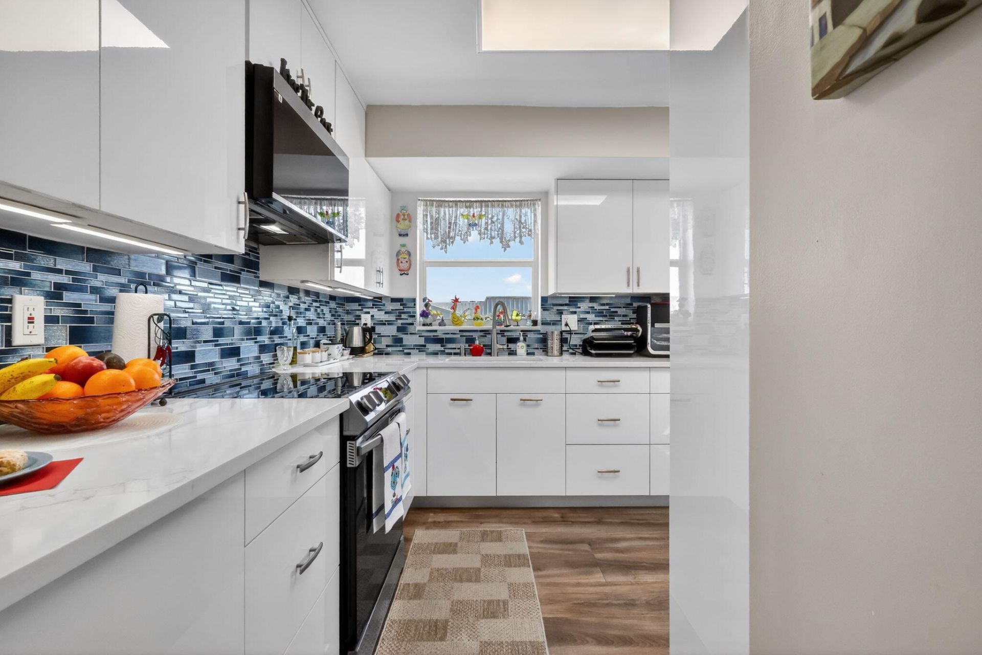 10 Colonial Club Drive, Unit 305, Boynton Beach, FL 33435 Photo