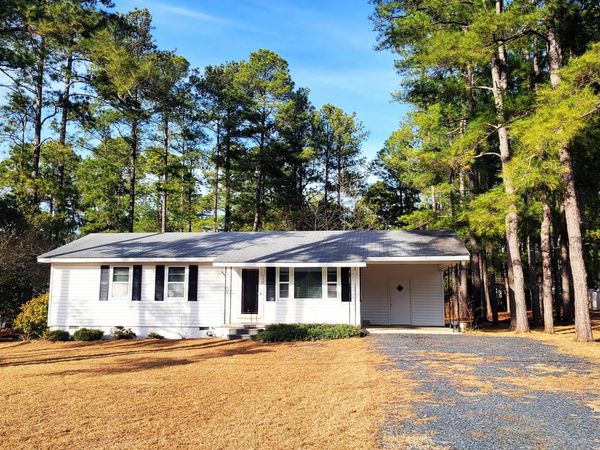 735 W Philadelphia Avenue, Pinebluff, NC 28373