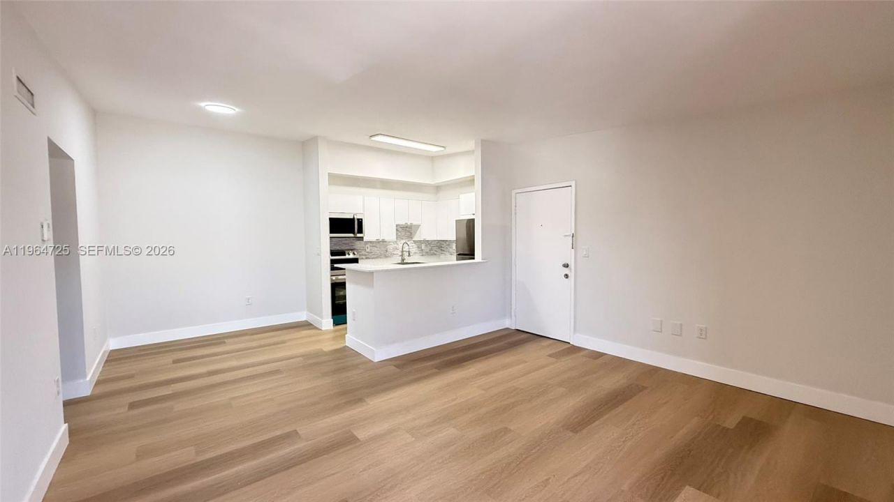 9705 Hammocks Blvd, Unit 201, Miami, FL 33196 Photo