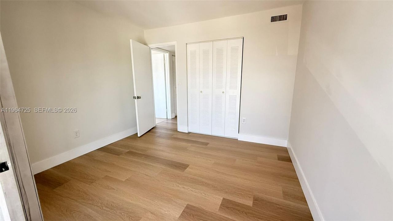 9705 Hammocks Blvd, Unit 201, Miami, FL 33196 Photo